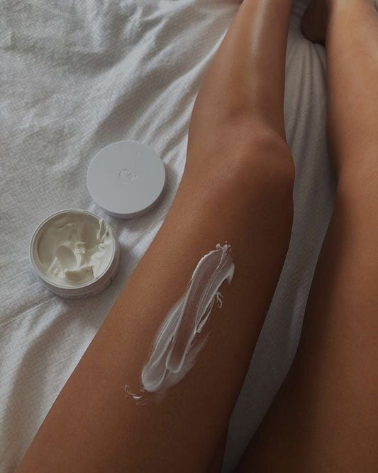 Brossage à sec : l’exfoliation naturelle qui révèle l’éclat de la peau