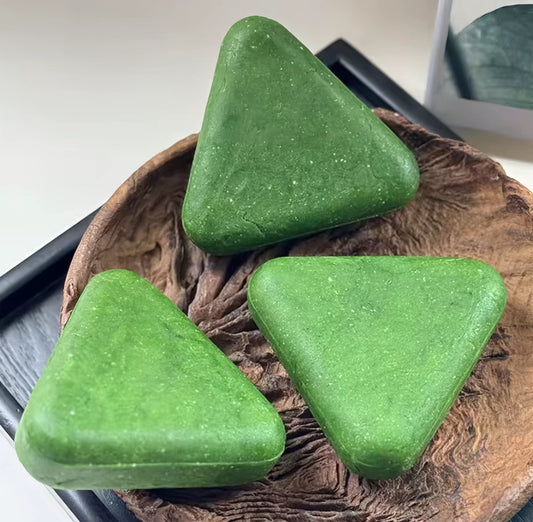 3 savons MewiCare aux 12 plantes (360g) + 1 huile 30ml offerte